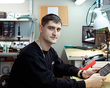 Мастер сервисного центра по ремонту техники Dualtron